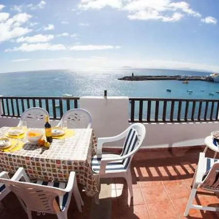 Villa Playa Blanca Sleeps 4 Wifi