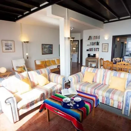 Playa Blanca Sleeps 4 Wifi Vila *