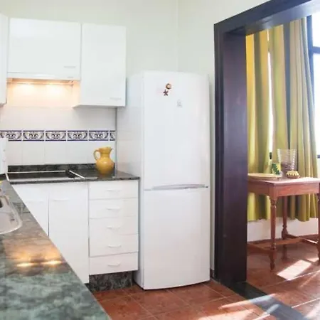 Playa Blanca Sleeps 4 Wifi